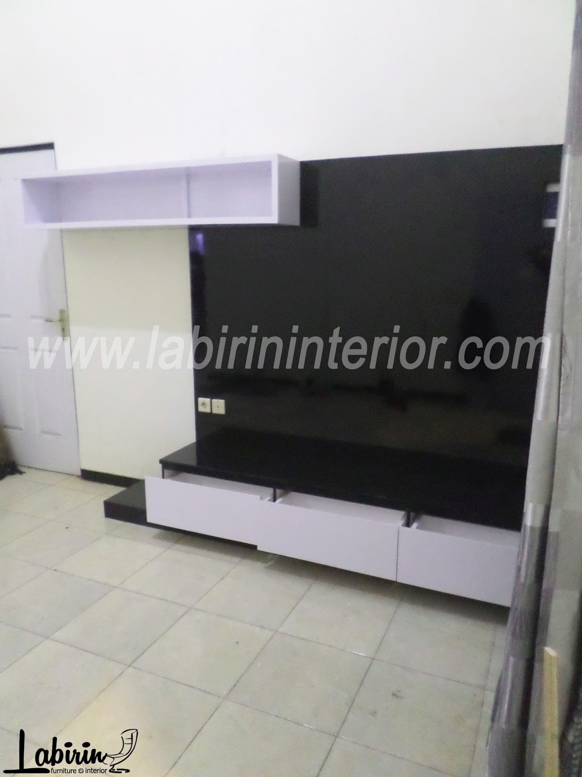  BACKDROP  TV  BPK IPAM MALANG Kitchen Set Malang 