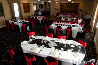 Wedding Decor, Salons Decorated in Red 1