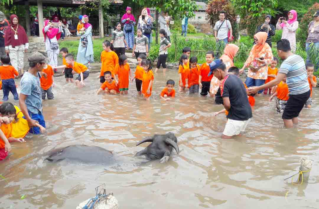 Wisata Kampoeng Cinangneng Bogor