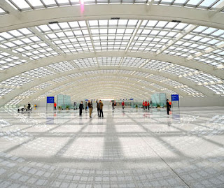 http://vietsukino.blogspot.com/2012/10/10-bandara-paling-cantik-dan-mewah-di.html