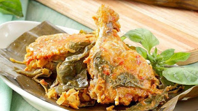 Membuat Ayam Pepes Kemangi