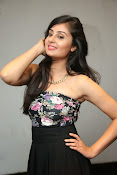 Bhanusri Mehra latest glam pics-thumbnail-4
