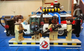 The LEGO Ghostbusters Ecto-1 Car and Minifigures set 21108 Proton Pack detail