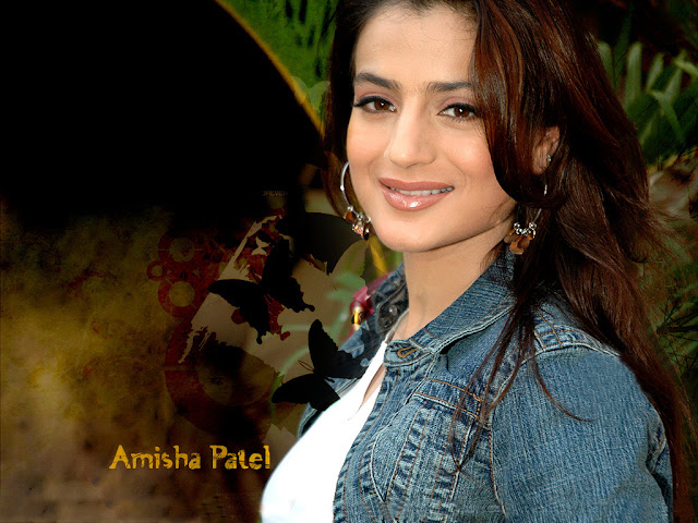 Ameesha Patel HD Wallpaper Download