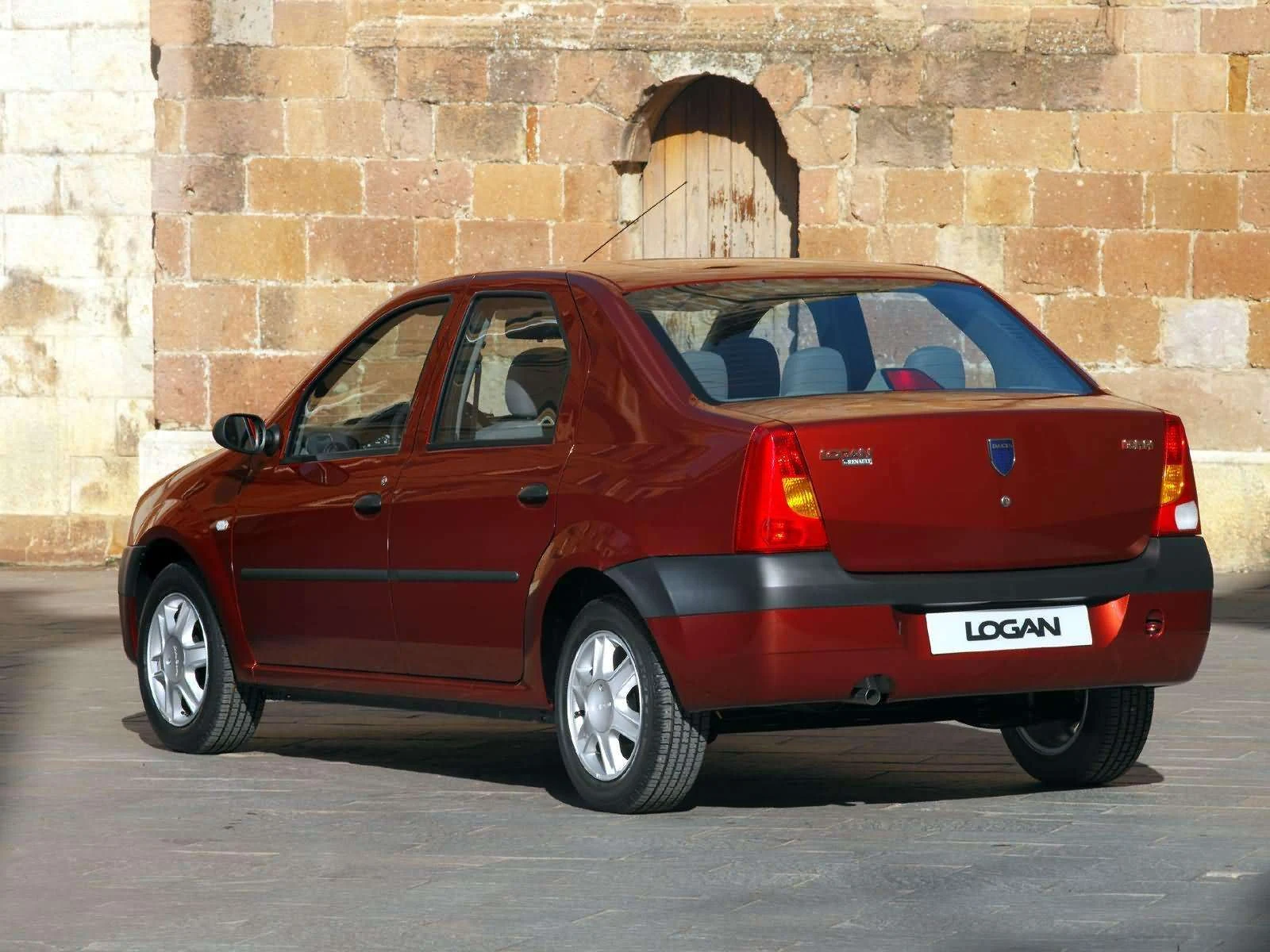 Hình ảnh xe ô tô Dacia Logan 1.6 MPI 2005 & nội ngoại thất