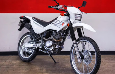 Inilah Alasan Suzuki DR200 Tidak Dijual Secara Umum di Indonesia