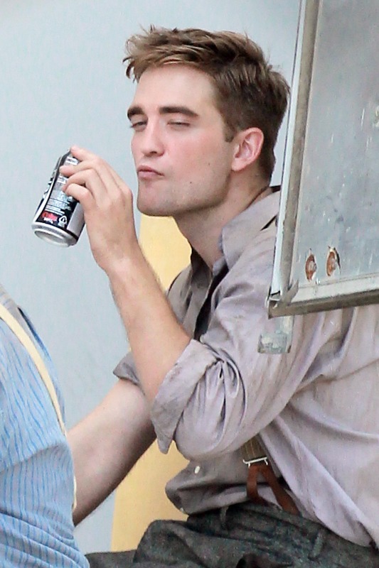 robert pattinson water for elephants. robert pattinson water for