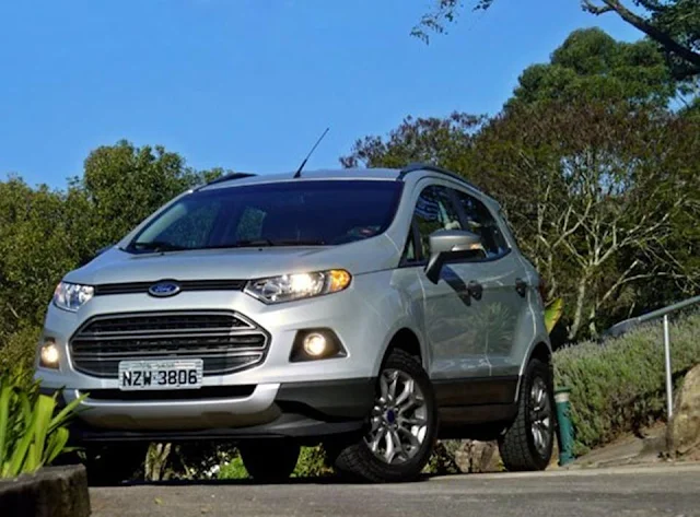 Nova Ford EcoSPort 2013 - FreeStyle - prata