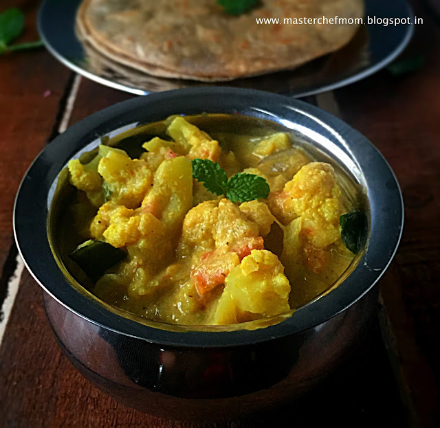 Cauliflower Kurma ( Tamilnadu Restaurant Style Cauliflower Chops) 