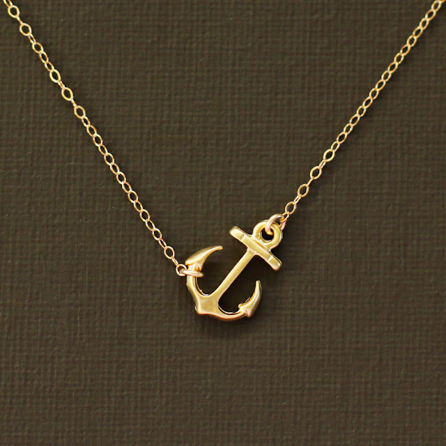 Gold Anchor Necklace2