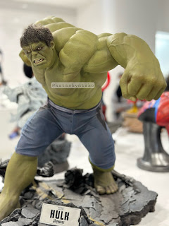 hulk-statue-4-heroes-gallery