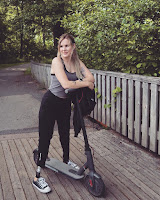A photoset about the young amputee girl on crutches