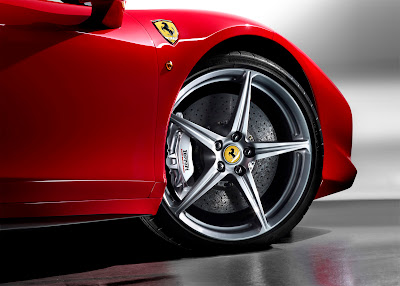2011 Ferrari 458 Italia Wallpaper