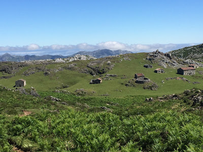 Hispania: Caoru Roman Road (Asturias) by E.V.Pita  https://archeopolis.blogspot.com/2017/07/hispania-cantabrian-roman-road-calzada.html / Calzada romana en Caoru (Asturias) / por E.V.Pita