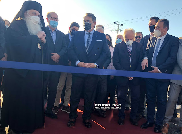 Παρουσία Υφυπουργών εγκαινιάσθηκε στο Άργος το Δημοτικό Κολυμβητήριο