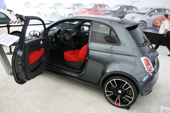 2010 Fiat 500 GT Concept built by Mopar Underground Fiat 500 USA