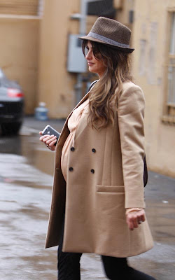 Penelope Cruz out Holiday Shopping