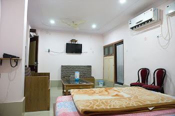 Hotel Sneh Pratapgarh