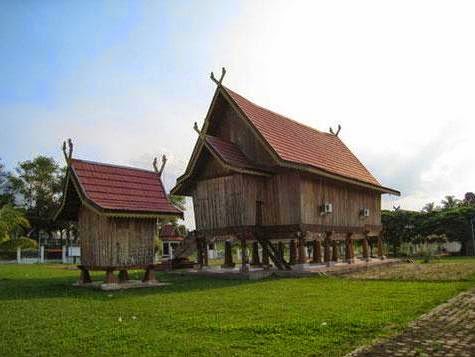 Gambar Dan Nama Rumah Adat Dari 33 Provinsi di Indonesia 