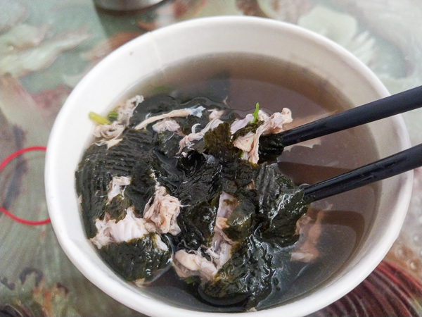 台中東區味聖素食早午餐平價美味，餐點選擇多，用餐時間人潮不斷