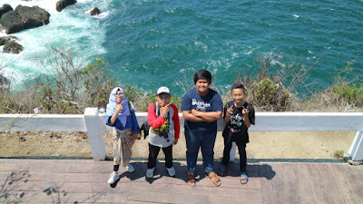 Wonderful Indonesia : Panorama Mempesona Di Puncak Siti Hinggil Tanjung Papuma Jember