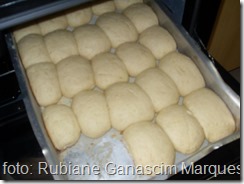 pao de leite de coco