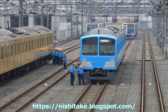 新101系251Fと263F。　小手指車両基地　2022.6.17