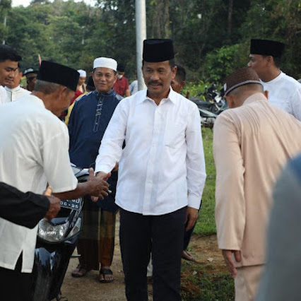 Muhammad Rudi Serahkan Bantuan Sosial Pembangunan Masjid di Kecamatan Bulang, Pengembangan Hinterland jadi Perhatian Serius