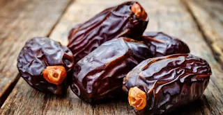 "Unveiling the Remarkable Health Benefits of Dates: Nature's Nutrient Powerhouse for All Ages"