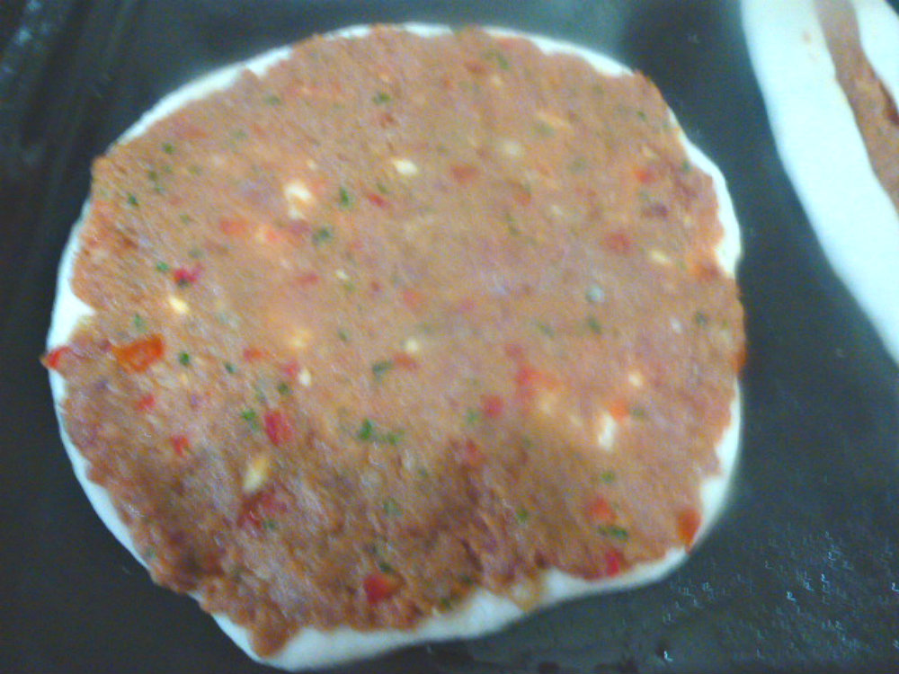 Tertunailah Hasrat Di Hati: Resepi Lahmacun (Pizza Turki)