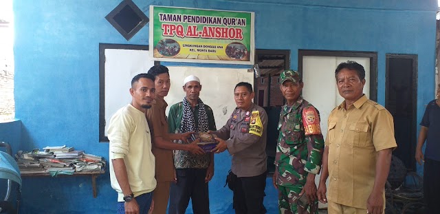 Polsek Woja Polres Dompu, Salurkan Bantuan Semen dan Paket Alquran di Dua Desa