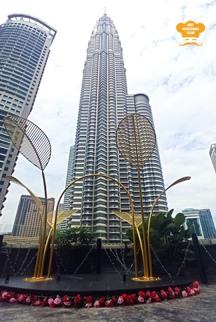 Le Mirch KLCC Twin Tower View