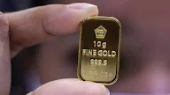 Jelang Akhir Pekan Harga Emas Antam Kembali Lagi Anjlok 