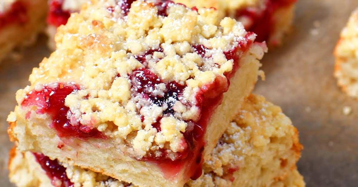 Schneller Quarkkuchen mit Rote Grütze