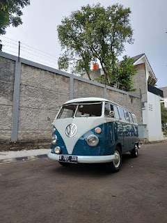1966 Volkswagen Minibus · Jarak yang sudah ditempuh NaN mil