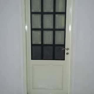 pintu kamar jati dengan kaca es
