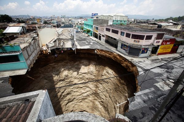 Pada tahun 2007 Sinkhole serupa telah terbuka di Guatemala Citytidak 