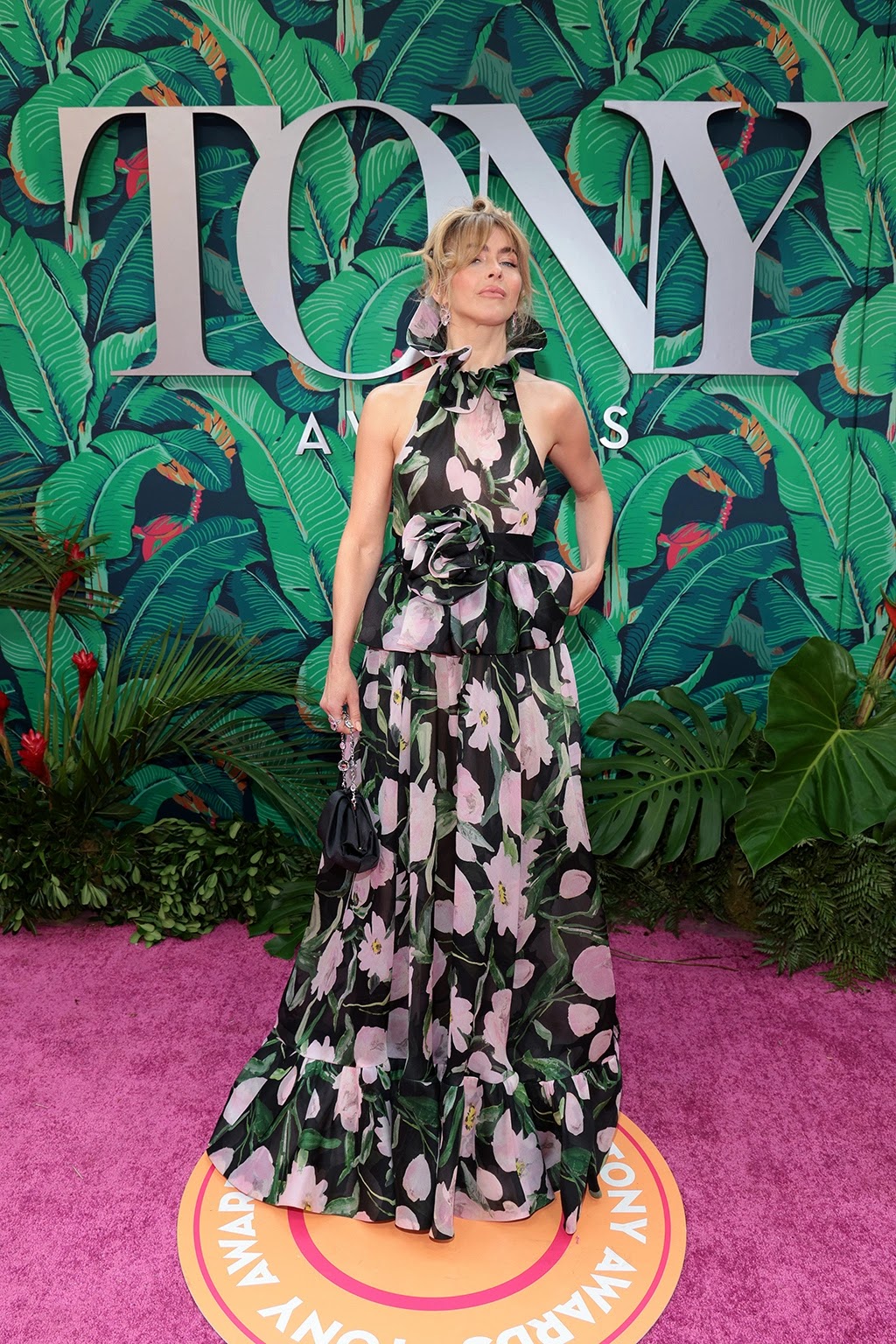 Julianne Hough Shines in a Vibrant Floral Carolina Herrera Gown and Pumps During Tony Awards 2023