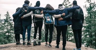 Top 10 reasons why you should surround yourself with people who push you.