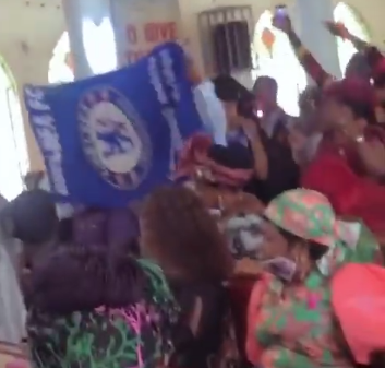 Diehard Chelsea Fans Held Thanksgiving Service to Celebrate Club for Winning UEFA Champions League (video)