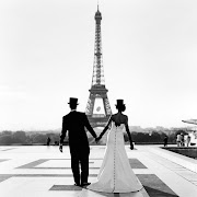 Wedding romance in Paris/Сватбена романтика в Париж (eiffel tower wallpaper wallpaper bride groom paris)