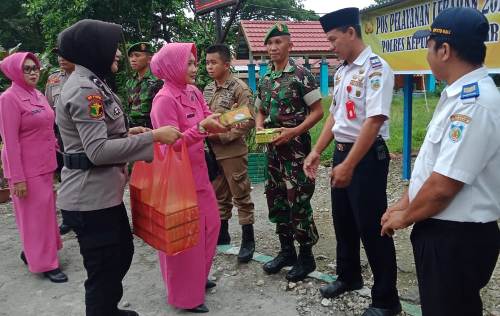 Begini Cara Bhayangkari Selayar, Semangati Personil Ops. Ketupat 2019