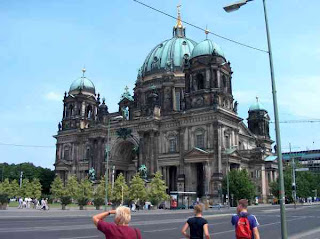 Places to visit in berlin