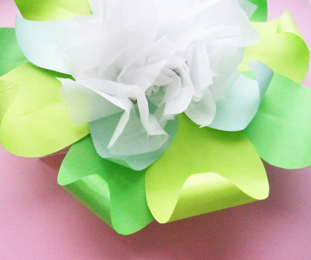 Green LED Paper Flowers Wedding Centerpieces