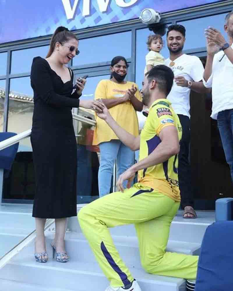 Deepak Chahar, Cricket, Player, Gallery, Baller, Indian player, IPL, IPL2021, Chennai Super Kings, CSK, Punjab Kings, Love, Proposal, Trending,  'She said yes': Deepak Chahar proposes to girlfriend after IPL match