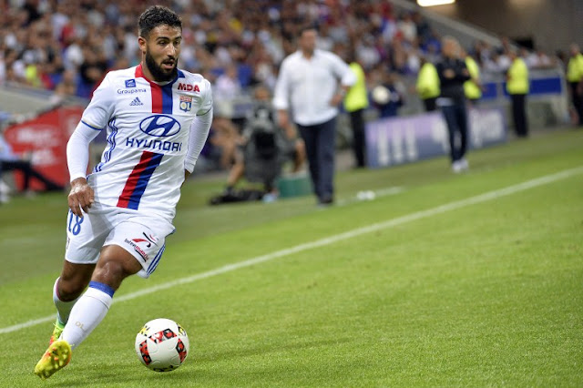 Nabil Fékir sous le maillot de Lyon