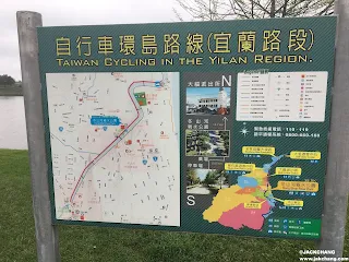 宜蘭景點|冬山河親水公園,悠閒放鬆的在河岸邊散步