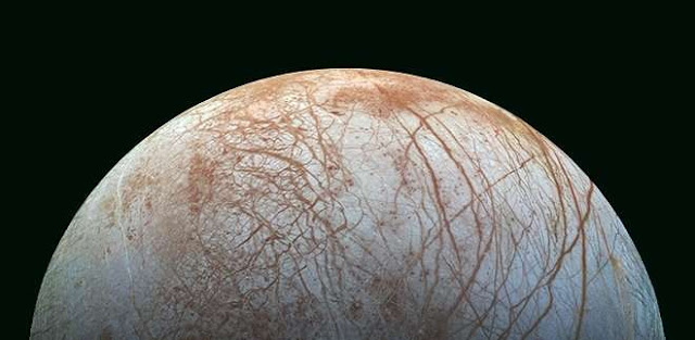 Model based on hydrothermal sources evaluate possibility of life on Jupiter's icy moon