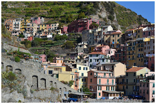 Cinque Terre i Manarola - miasto wybrzeża liguryjskiego we Włoszech