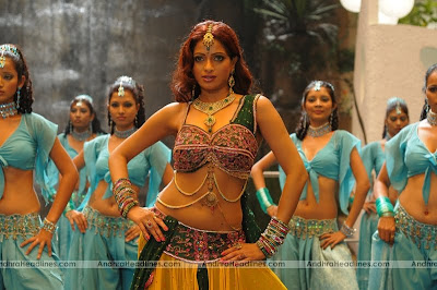 Telegu actress-UDAYA BHANU very hot image